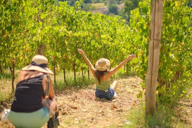 Tipsy Tour: Guided Bar Crawl In Florence with Dark History - Guides make the difference