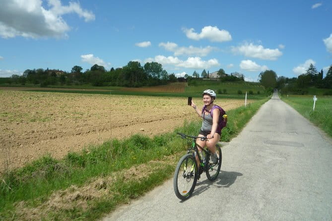 Tuscan countryside bike tour and food tasting - Villa Poggio Bartoli and the Medici connection