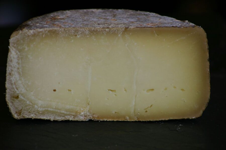 Tuscan Delicious Food Degustation Private Tour - Ponte Vecchio and the move toward Oltrarno