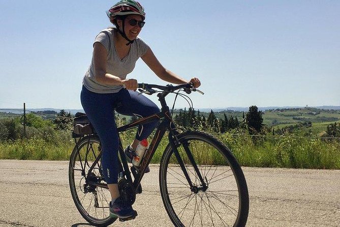 Tuscany Bike Tours Through the Chianti Hills with Wine Tasting - Pedaling past vineyards, villas, and olive groves