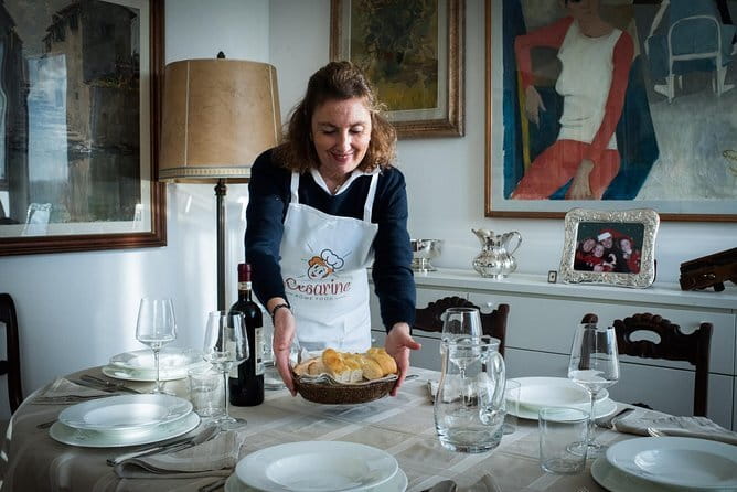 Typical Dining & Cooking Demo at Local's Home in Florence - What happens during the two-and-a-half-hour visit