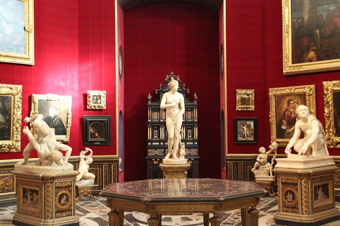 Uffizi Express Entrance -private tour - Express entry, and what the price really covers