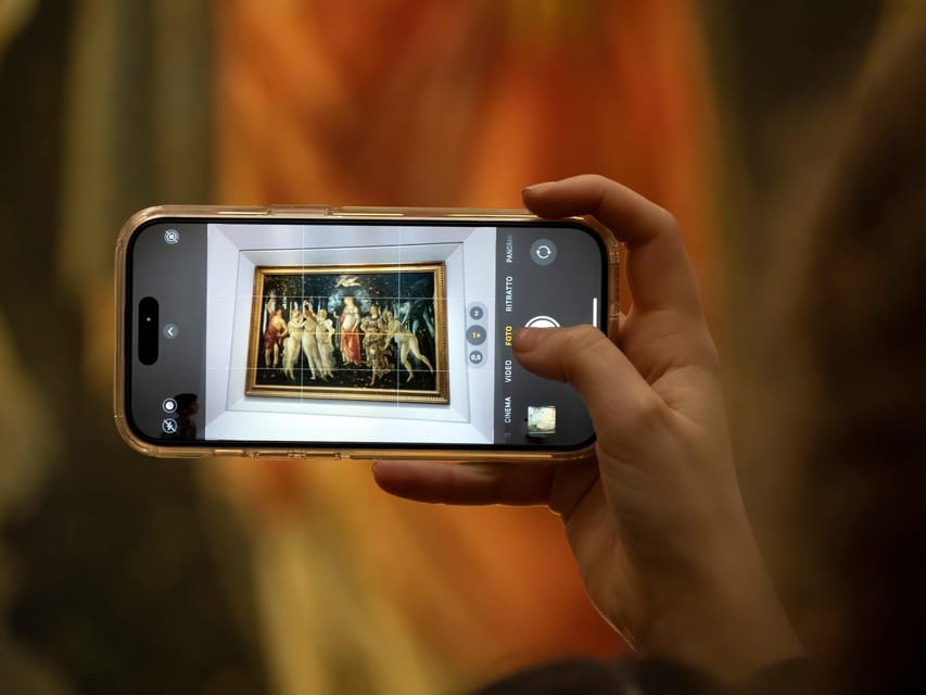 Uffizi Gallery Skip-the-Line Entry with Audio Guide - Finding the host near the Arno