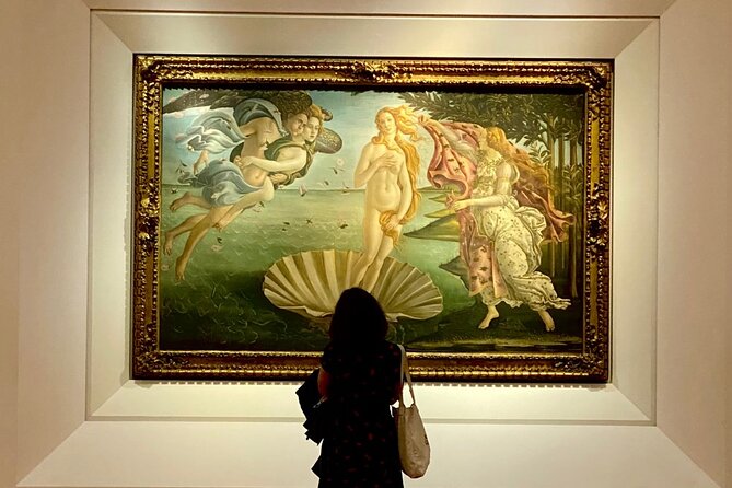 UFFIZI Private Tour in Florence Italy - Entering the Uffizi at Piazzale degli Uffizi 1