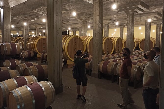 Val d'Orcia Brunello Wine Tour with Montalcino and Montepulciano - A quick look at Montalcino’s fortress