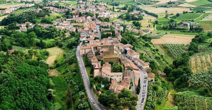 Vinci: The Footsteps of Leonardo and Wine Tasting Tour - The drive from Florence to Leonardo’s town