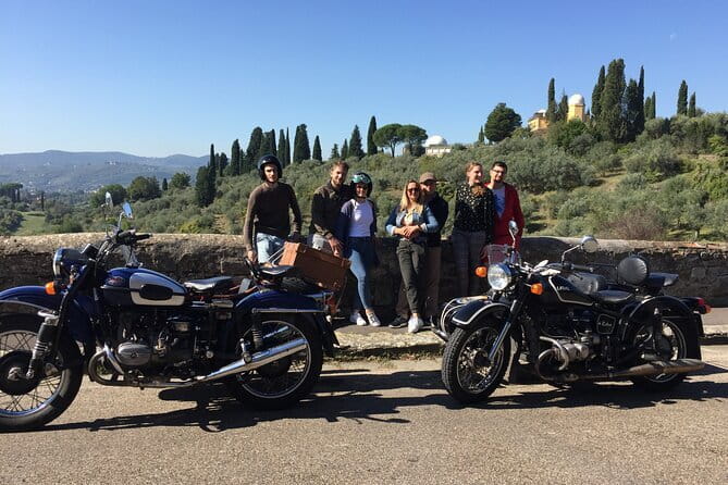 Vintage Sidecar Motorcycle Tour of Florence - The Highlights of the City - San Frediano and the character of Oltrarno