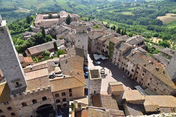 Volterra and San Gimignano: a taste of medieval Tuscany! - Giuliano and the value of a private local guide