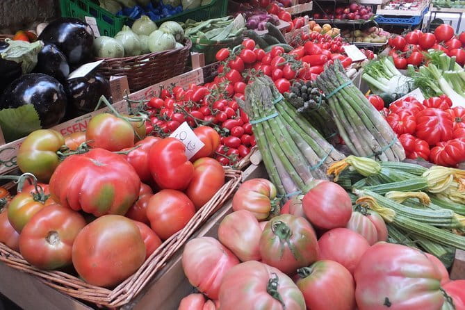Walking Food Tour of Florence with Tastings and Wine - Why this food walk works in Florence