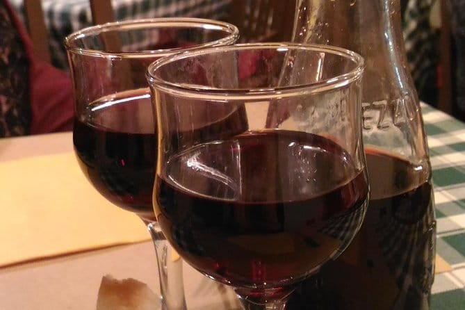 Walking Food Tour of Florence with Tastings and Wine - Market life and the less-touristy side of Florence