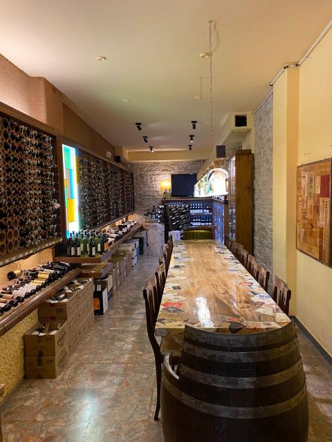 Wine Tasting Experience in Florence city centre - Finding Enoteca Alessi beside the Duomo