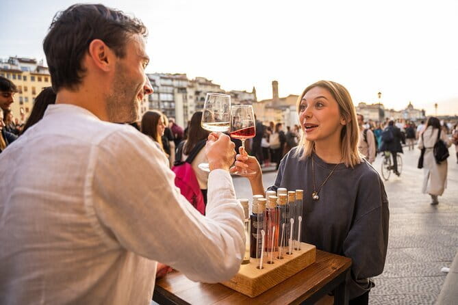 Wine Tasting Experience in Ponte Vecchio: Best Tuscany selection! - Key points at a glance