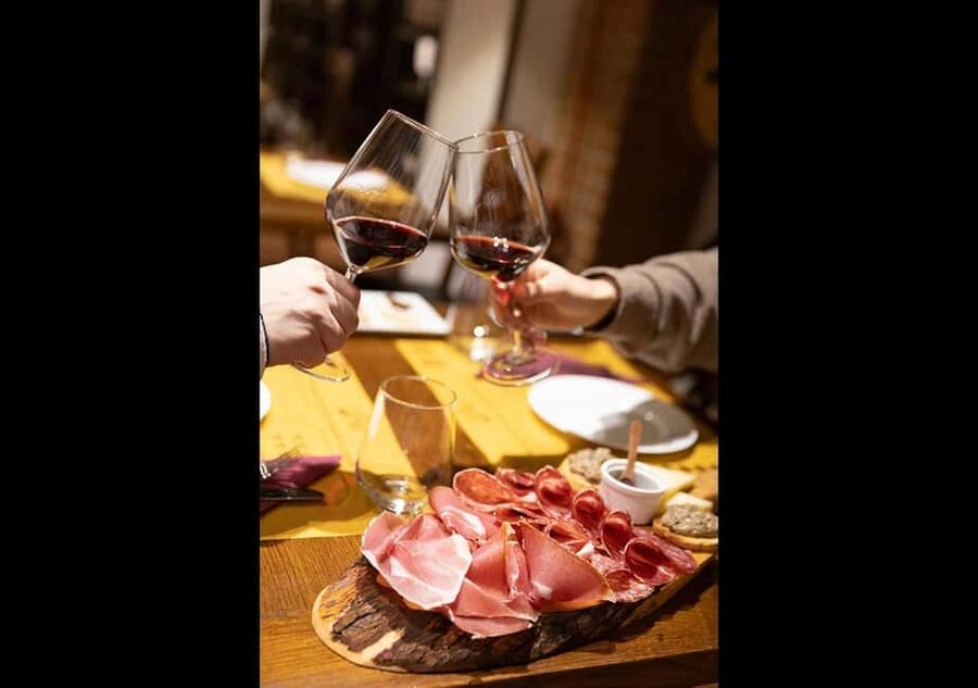 Wine Tasting Experience with Seven Types of Tuscan Wine - Key points at a glance