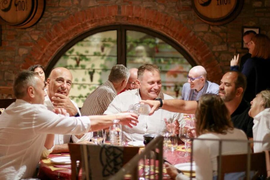 Wine Tasting Experience with Seven Types of Tuscan Wine - Seven Tuscan wines, one compact Florence tasting