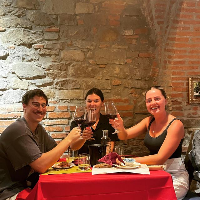 Wine Tasting Experience with Three Types of Tuscan Wine - Best times and best types of visitors